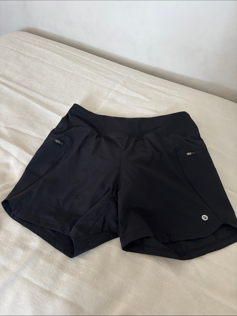 Black Active Short with Zipper Pocket